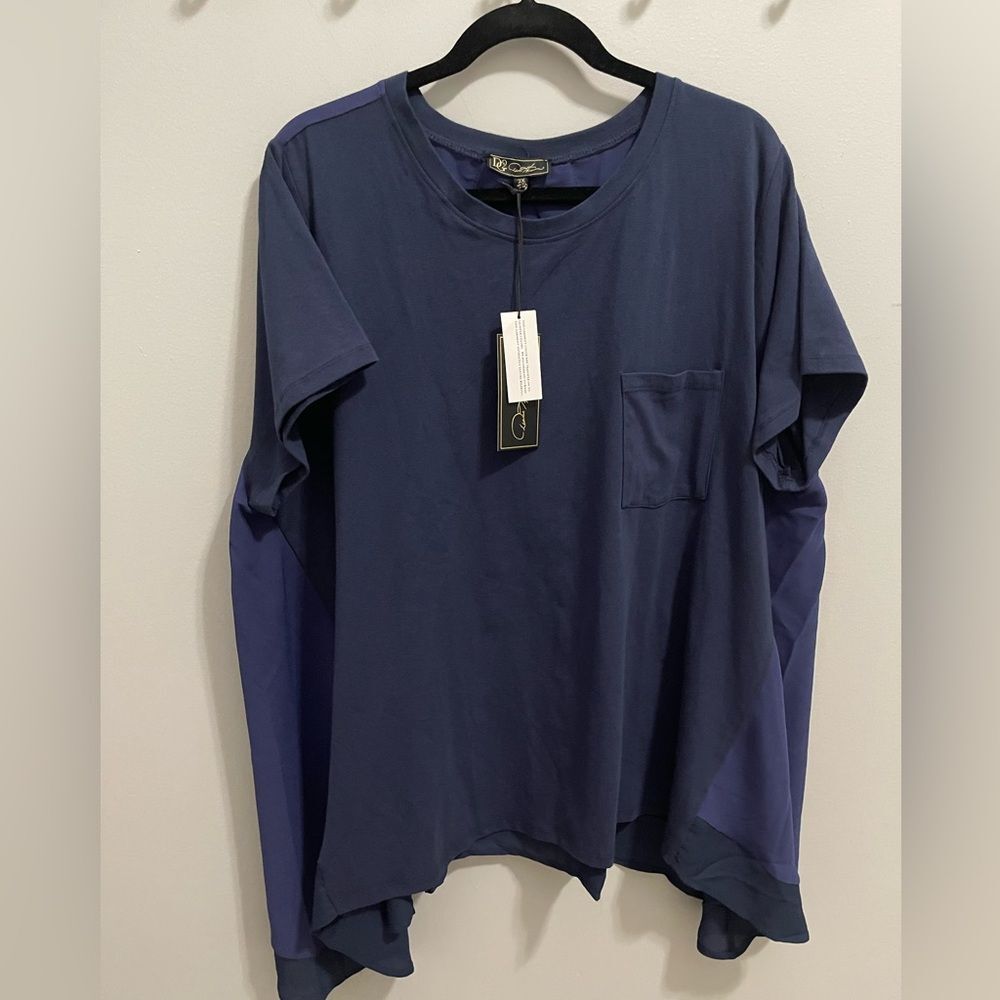DG2 navy tunic top t shirt  with‎ sheer back and sides size 2X new